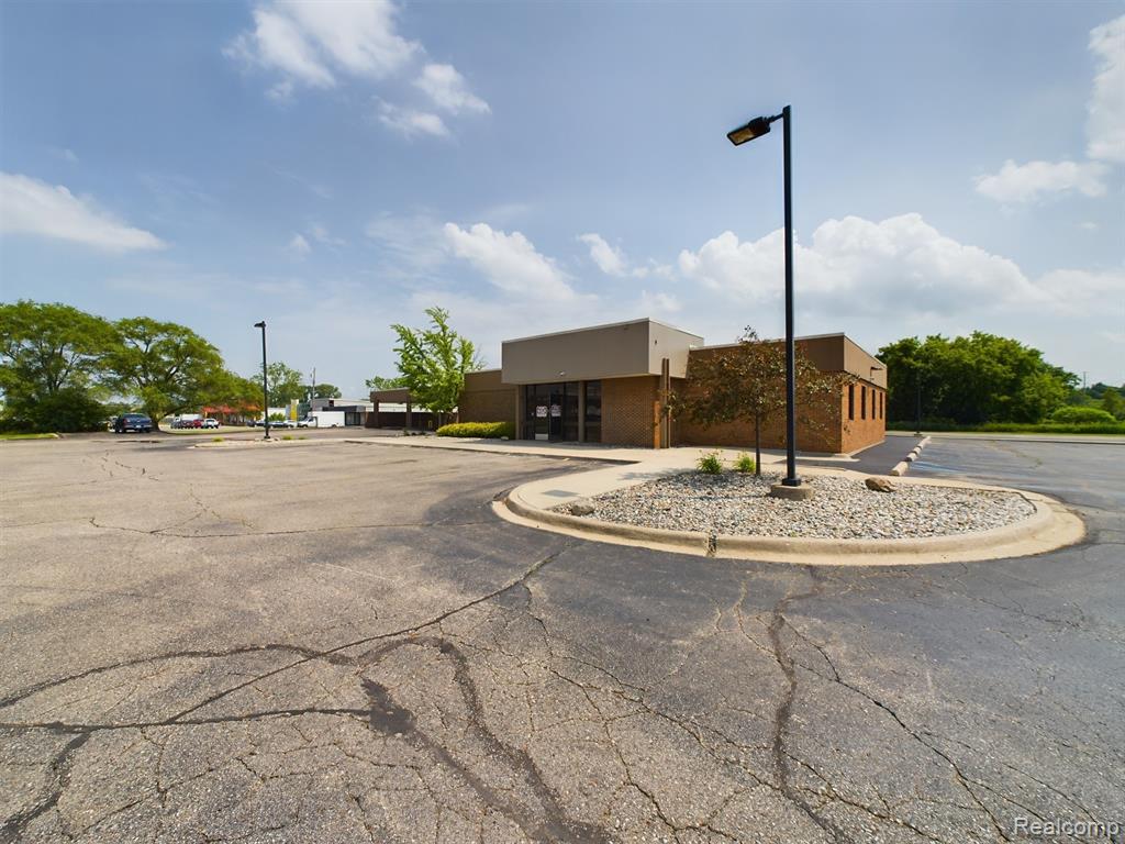 main property photo 36
