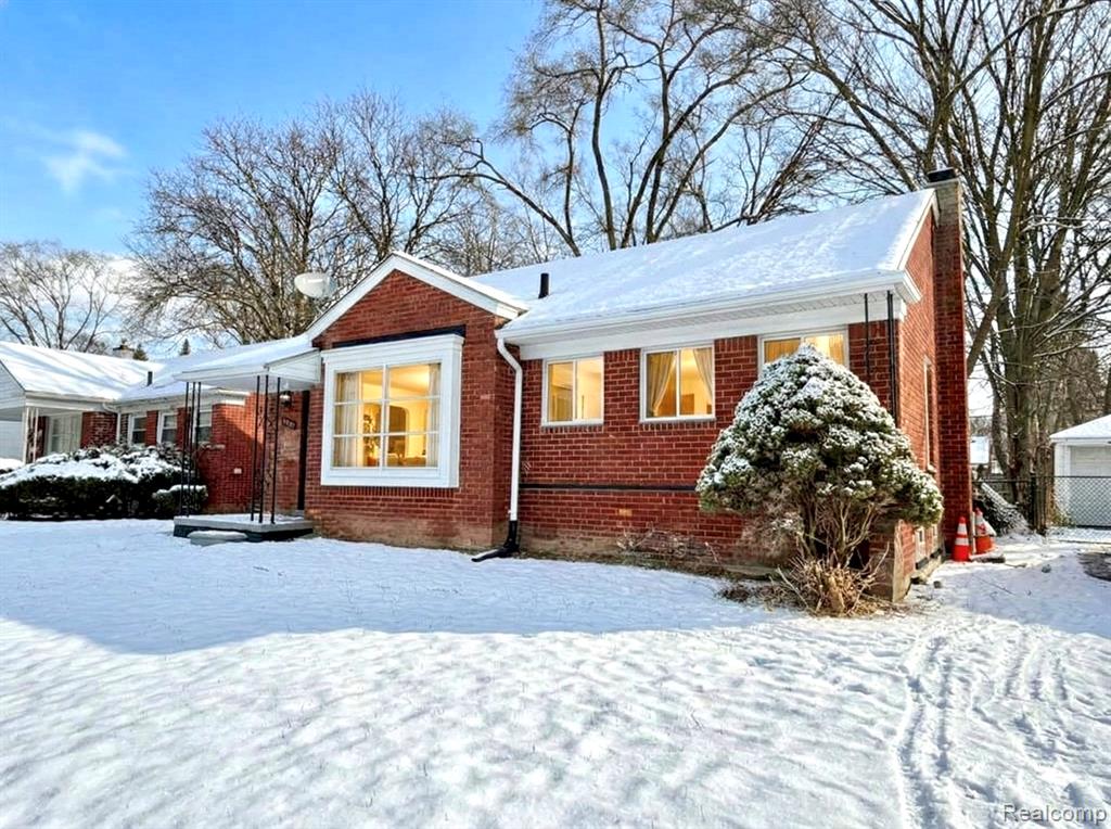 main property photo 4