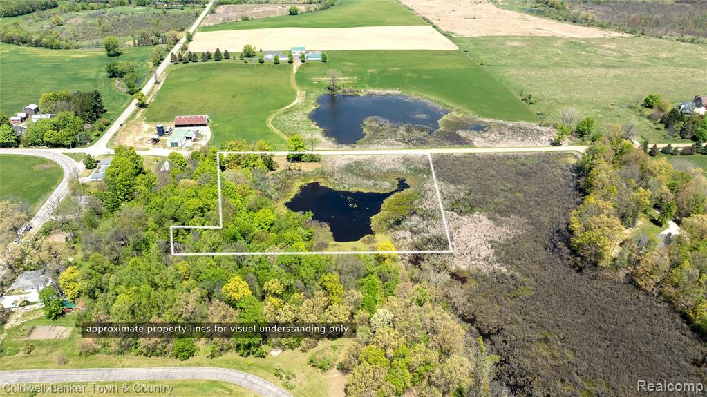 main property photo 10