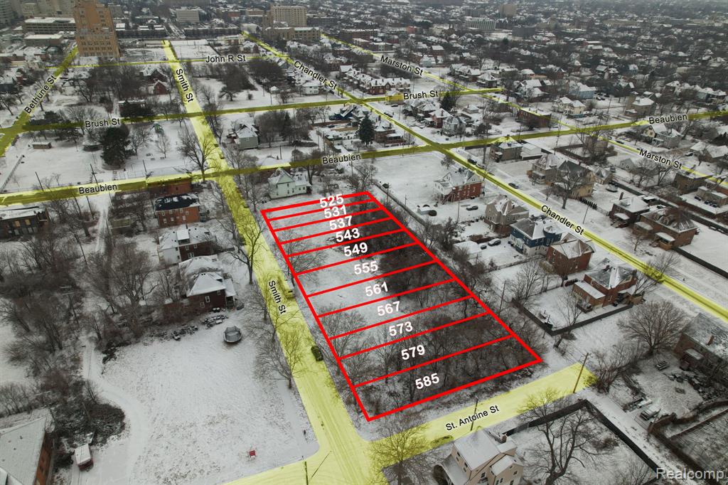 main property photo 3