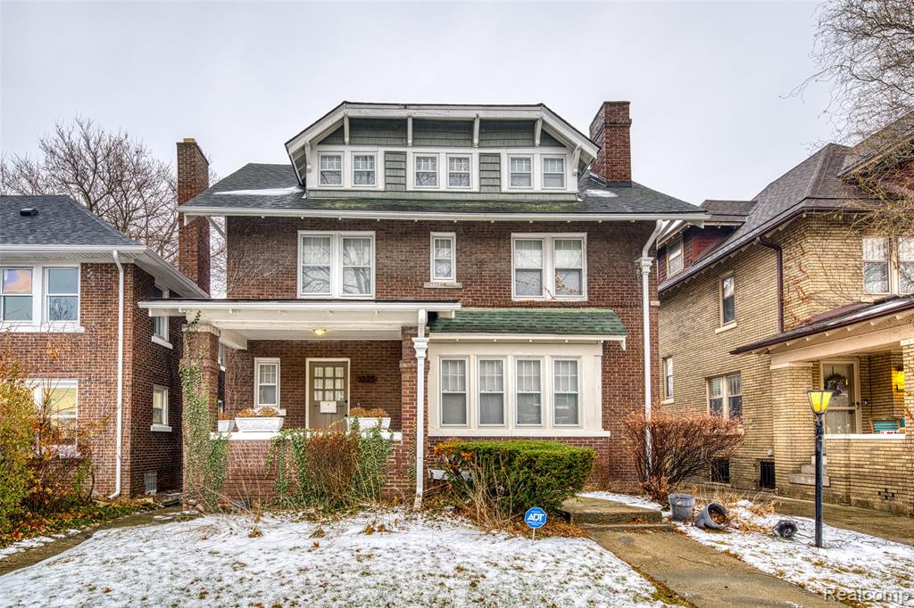 main property photo 49
