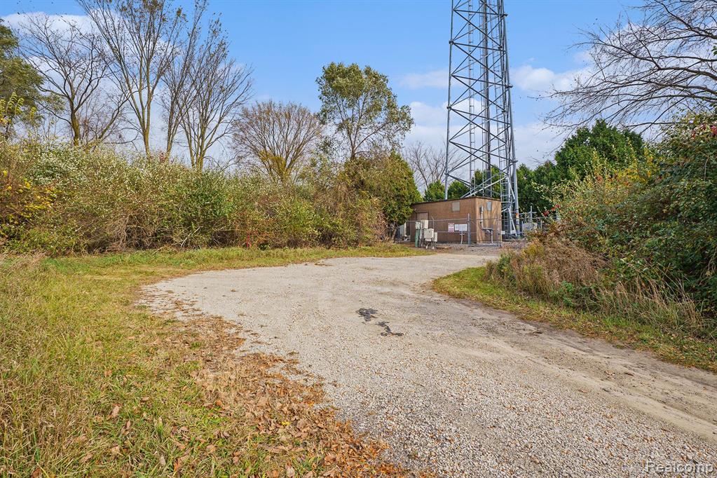 main property photo 24
