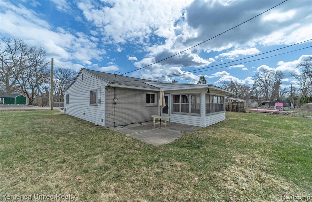 main property photo 47