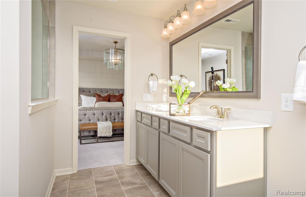 property viewer photo 9
