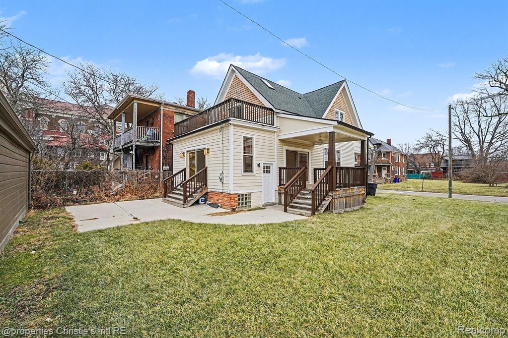main property photo 14