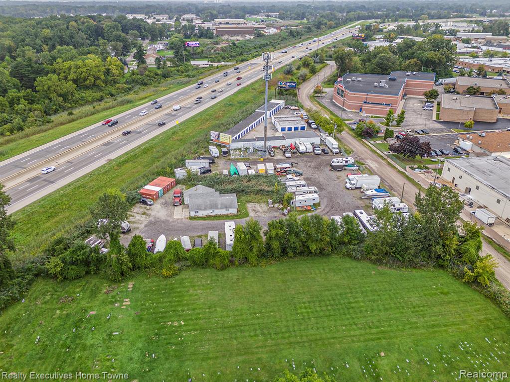 main property photo 20