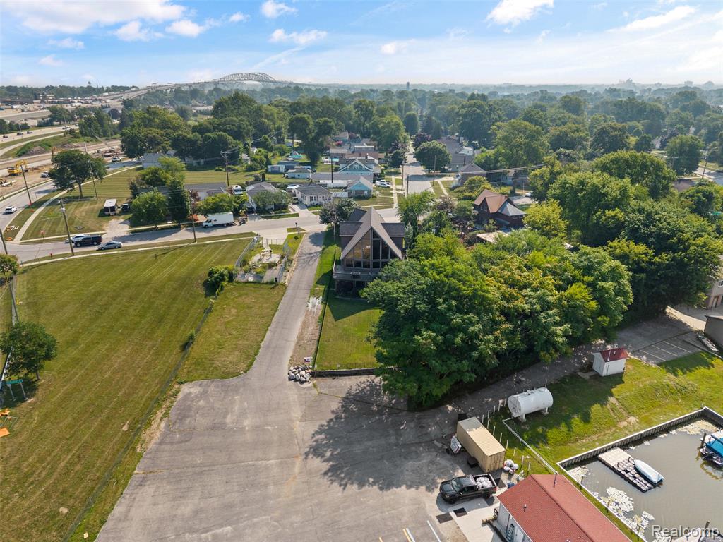 main property photo 47