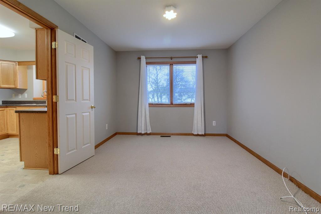 property viewer photo 7
