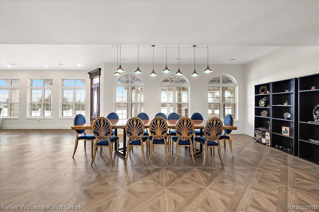 main property photo 80