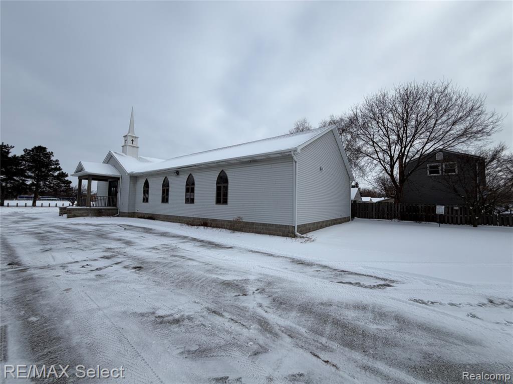 main property photo 27
