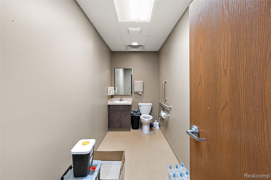 main property photo 69