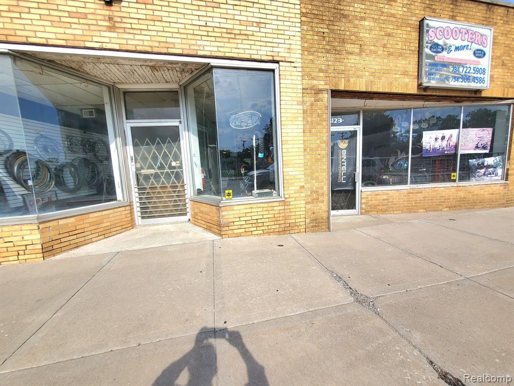 main property photo 43