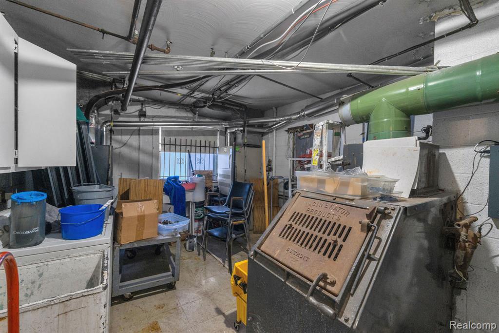 main property photo 22