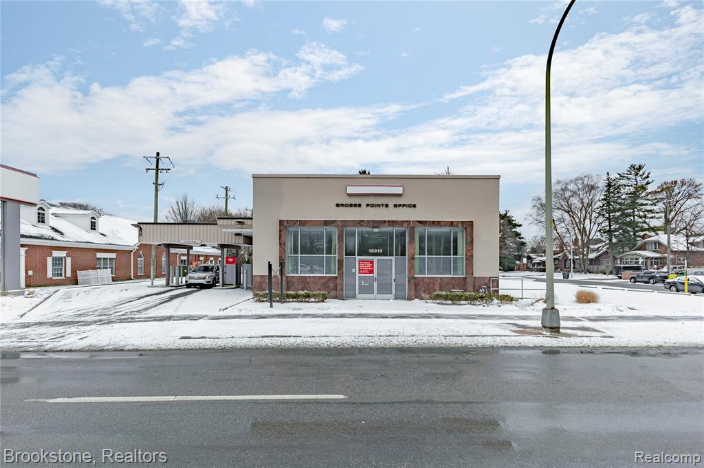 main property photo 43