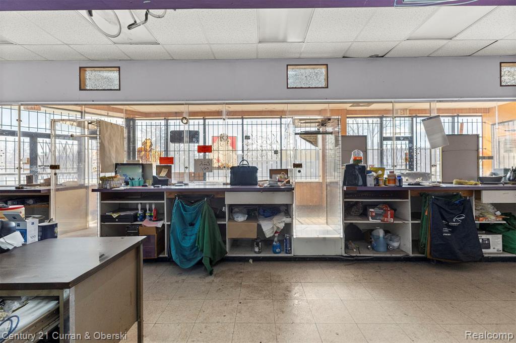 main property photo 38