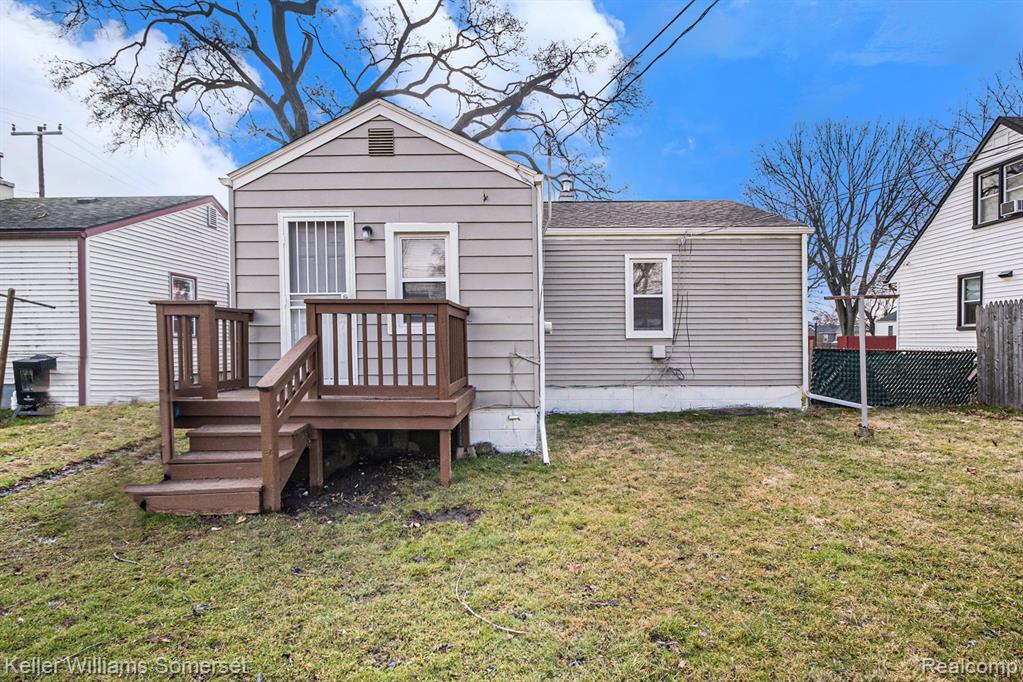 main property photo 12