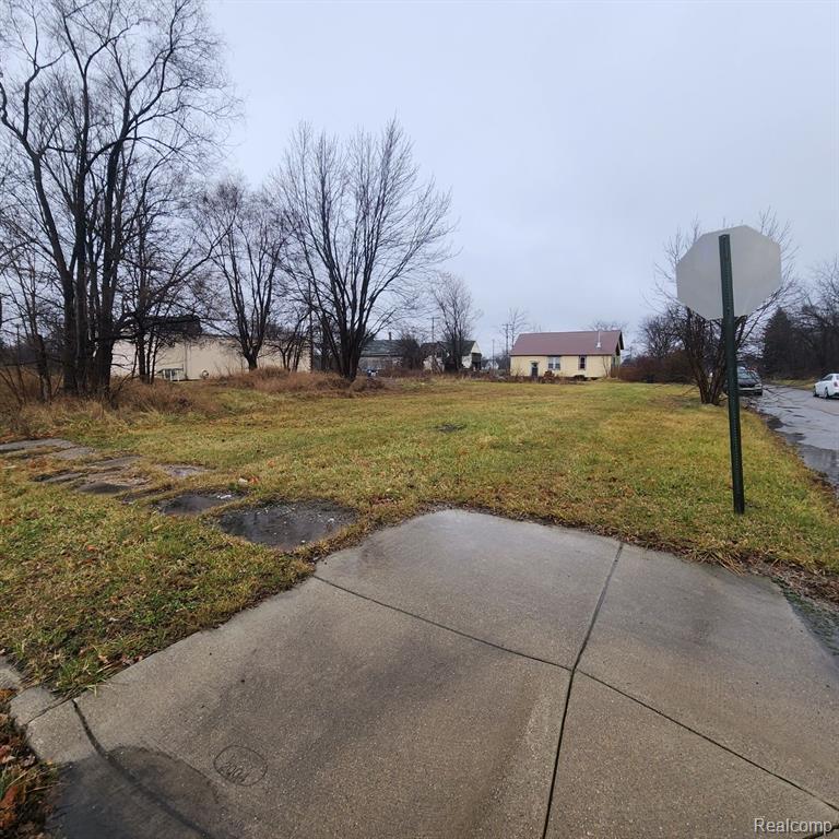 main property photo 7
