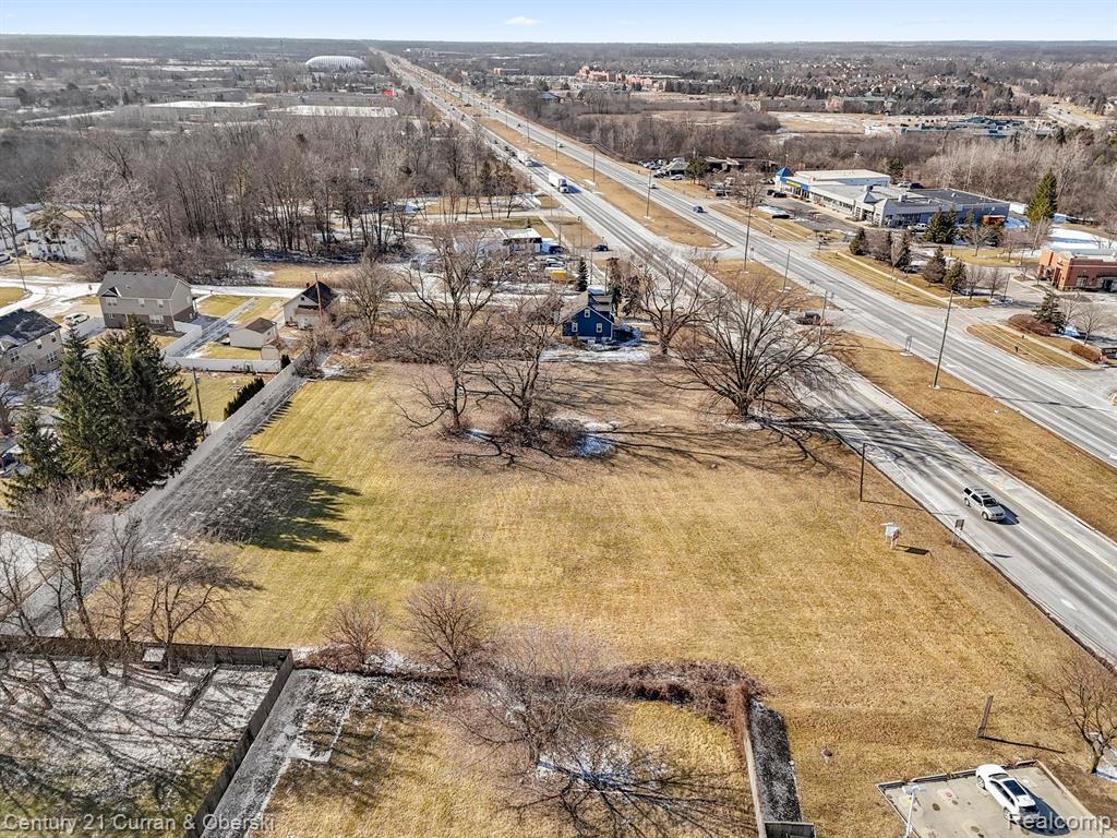 main property photo 7