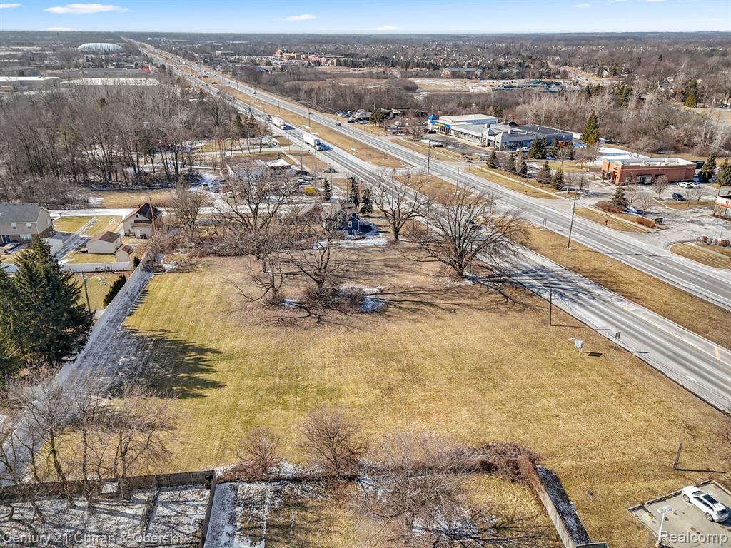 main property photo 8
