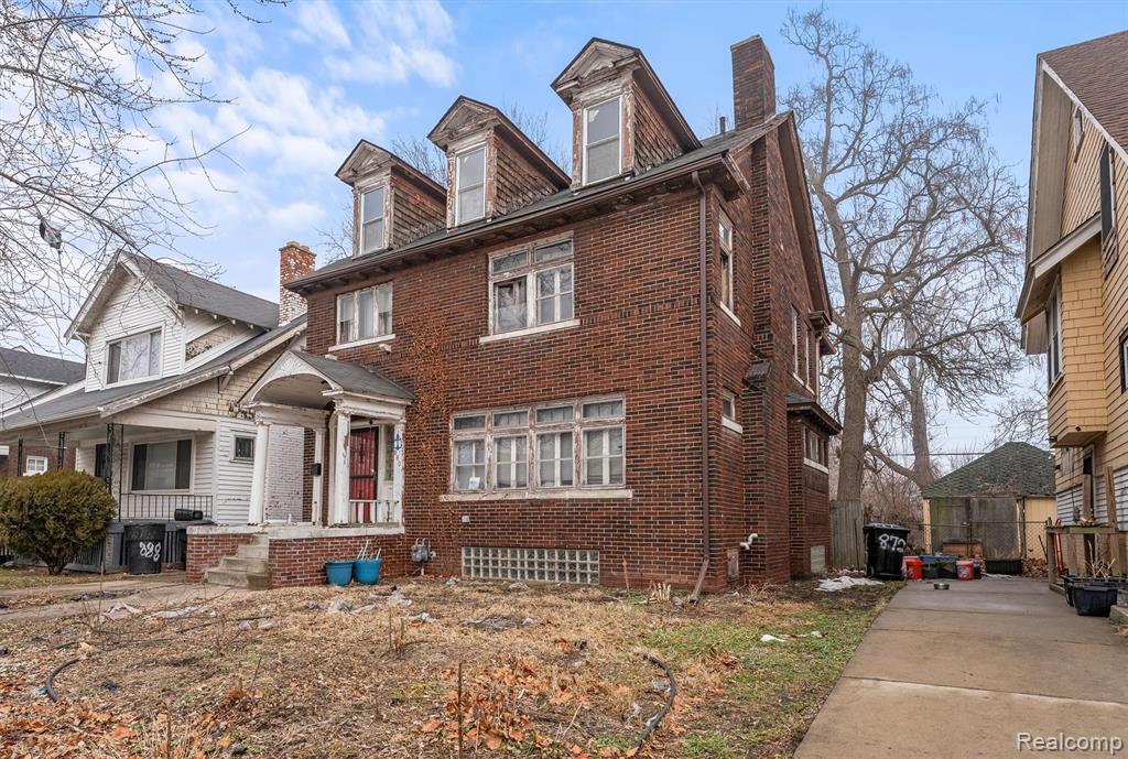 main property photo 2