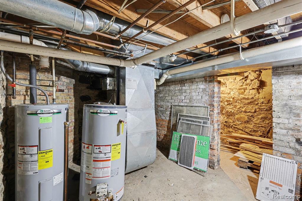 main property photo 26