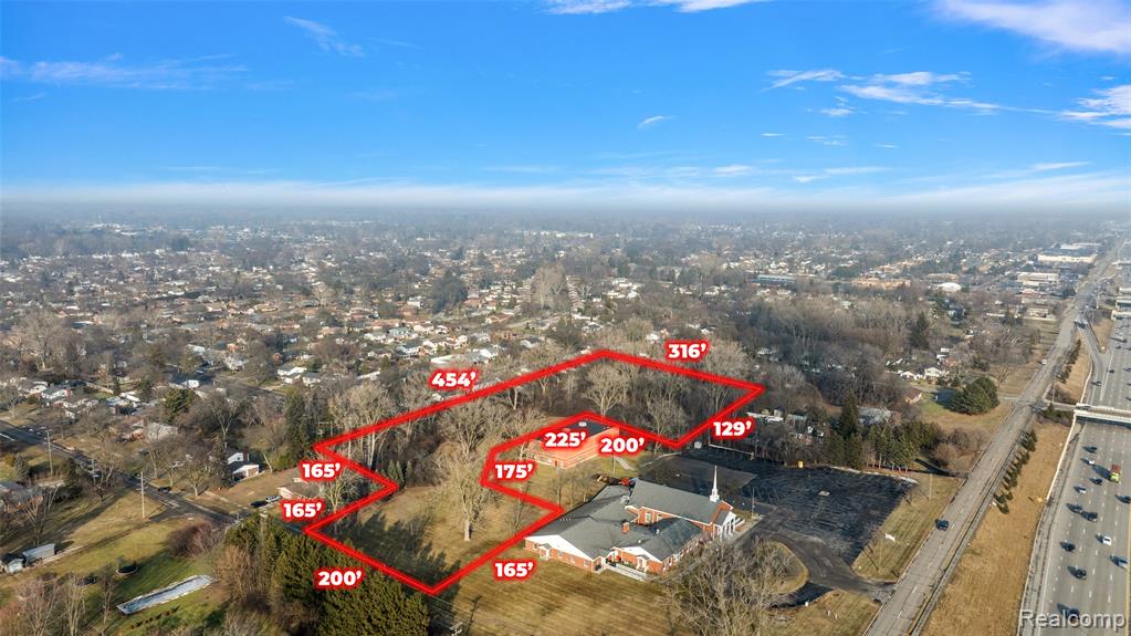 main property photo 2