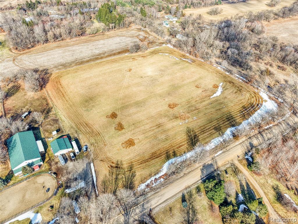 main property photo 12