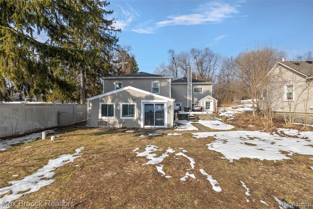 main property photo 42
