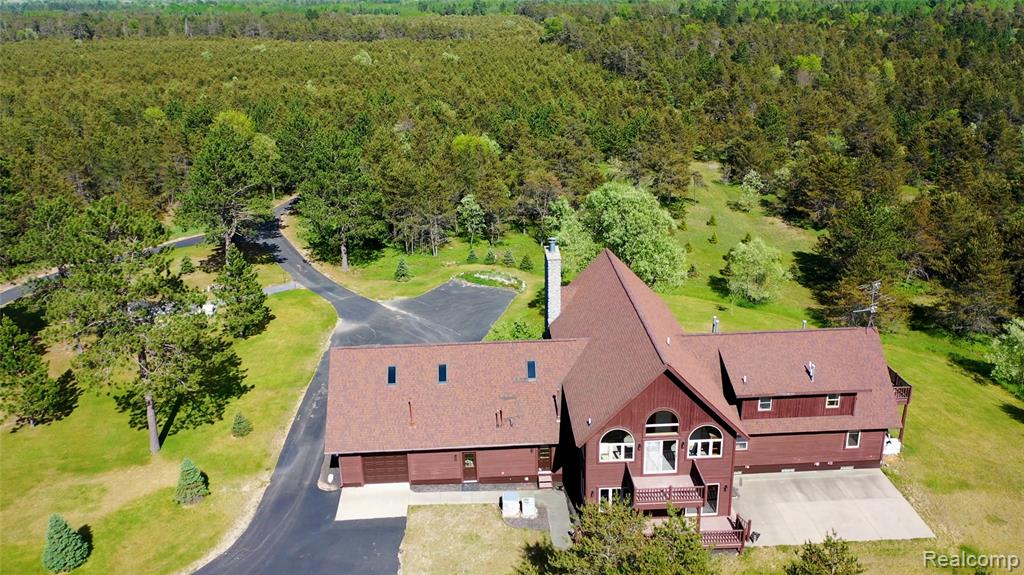 main property photo 24