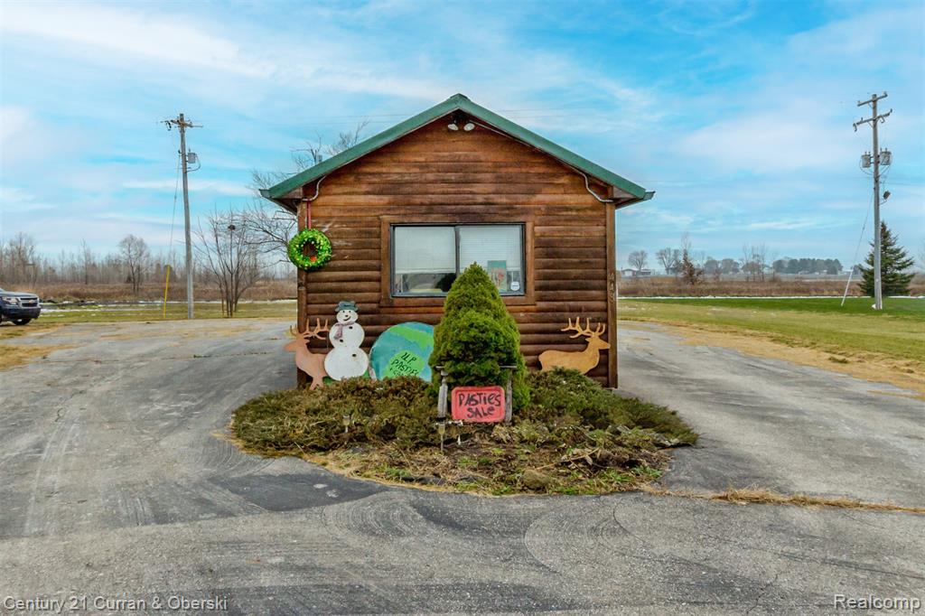 main property photo 6