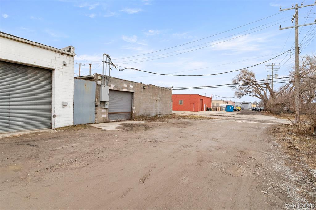 main property photo 7
