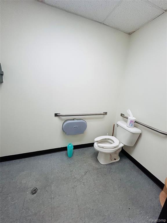 main property photo 7