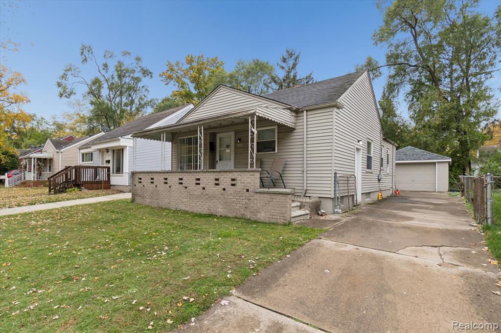 main property photo 3