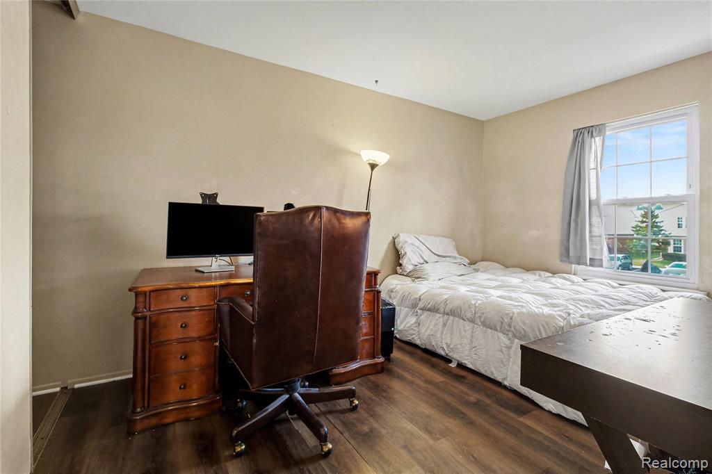 property viewer photo 11