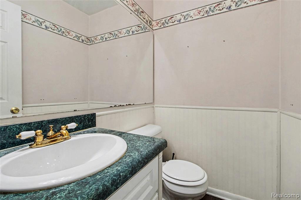 property viewer photo 12