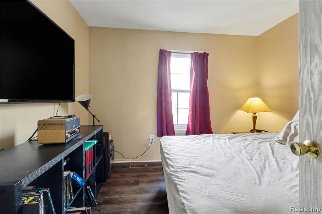 property viewer photo 13