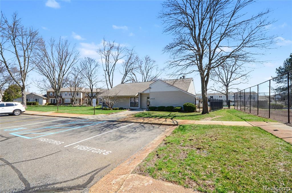 property viewer photo 18
