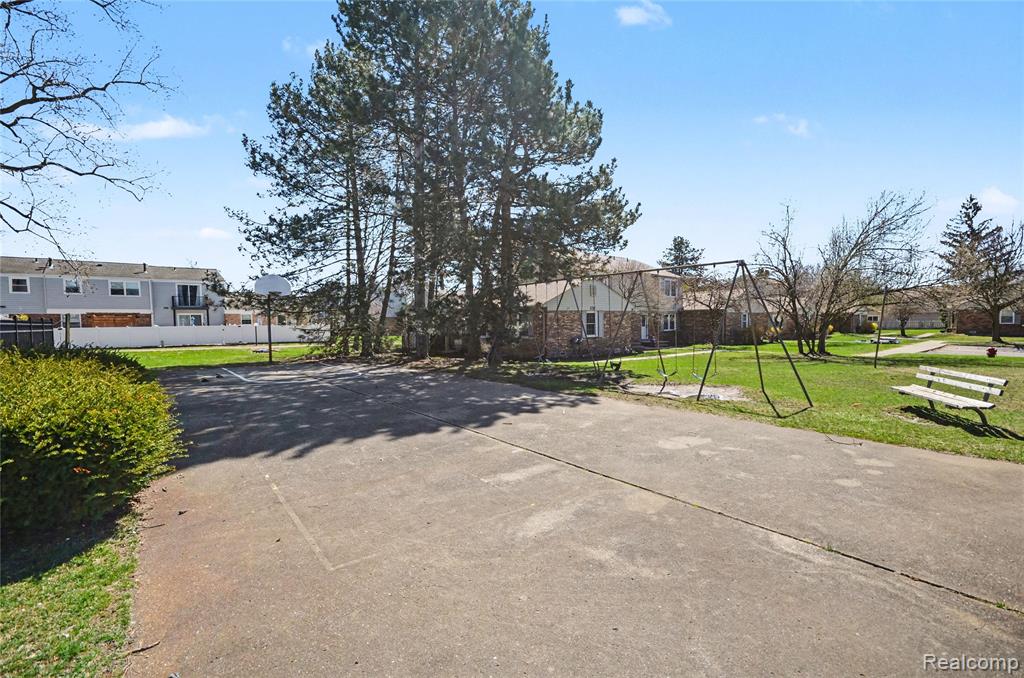 property viewer photo 20