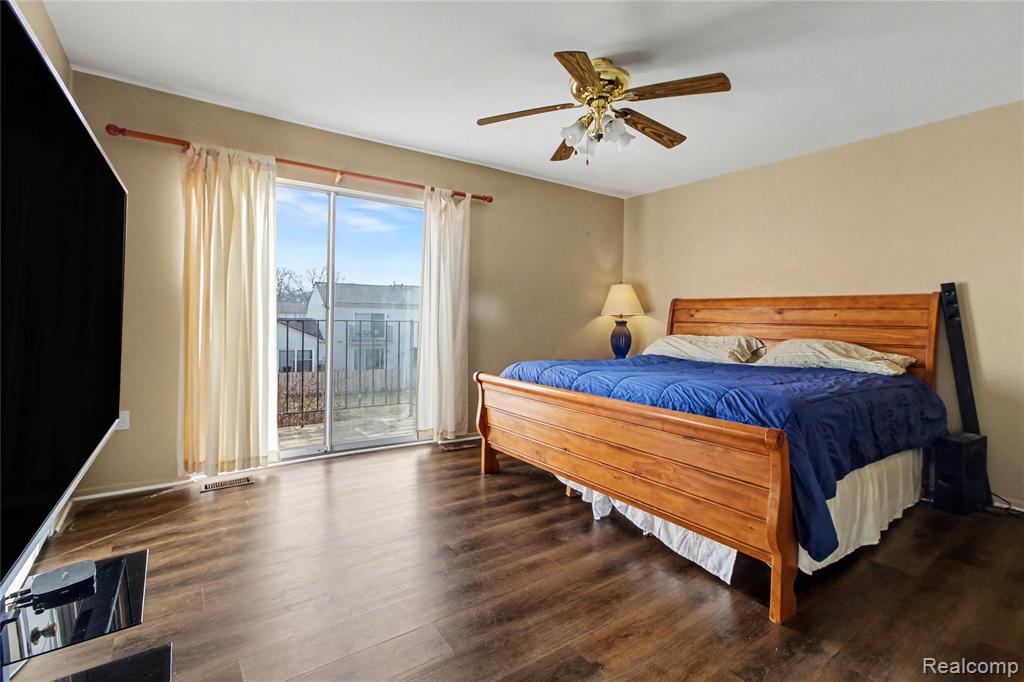 property viewer photo 9