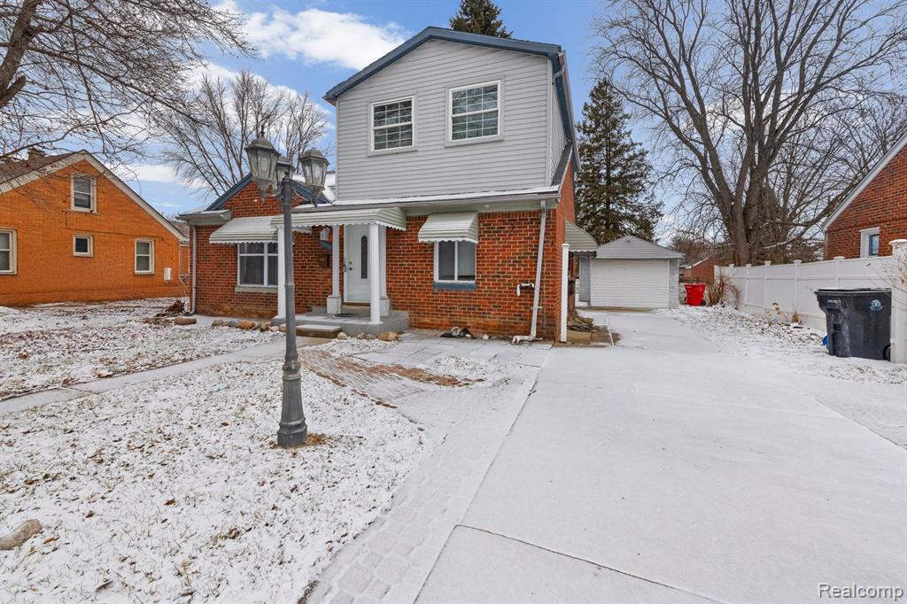 main property photo 16