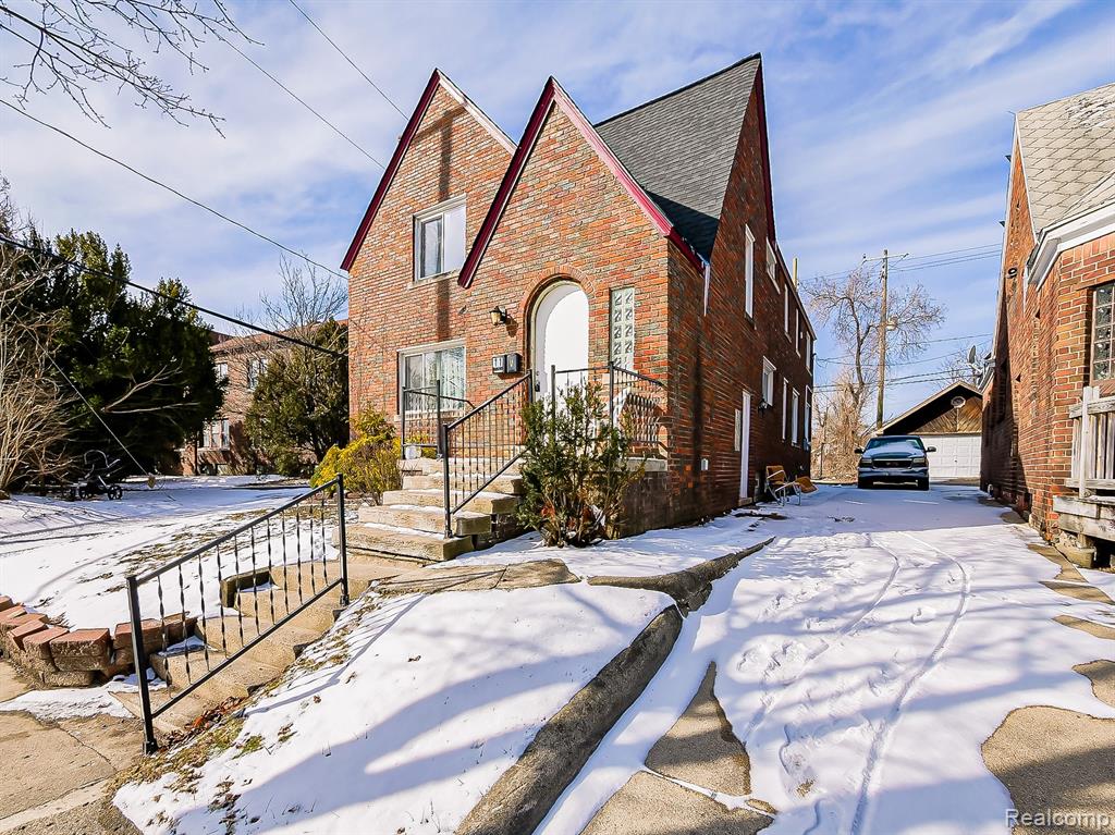 main property photo 21