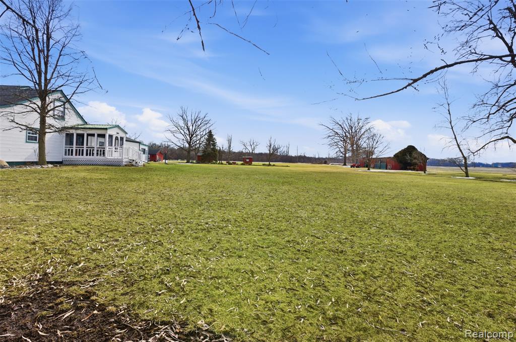 main property photo 11
