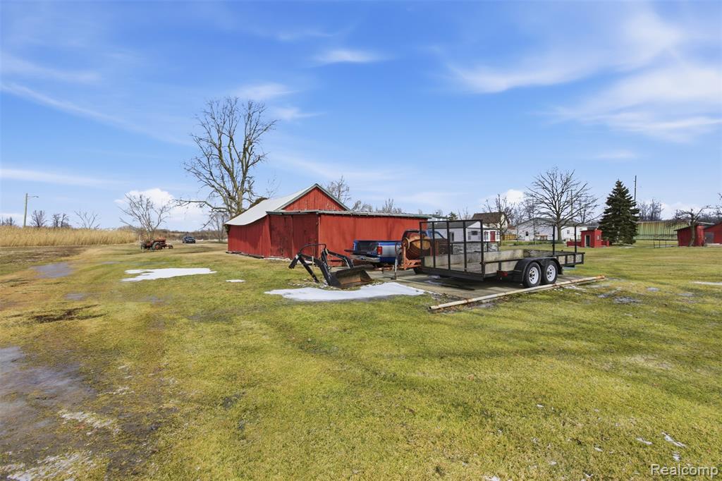 main property photo 7