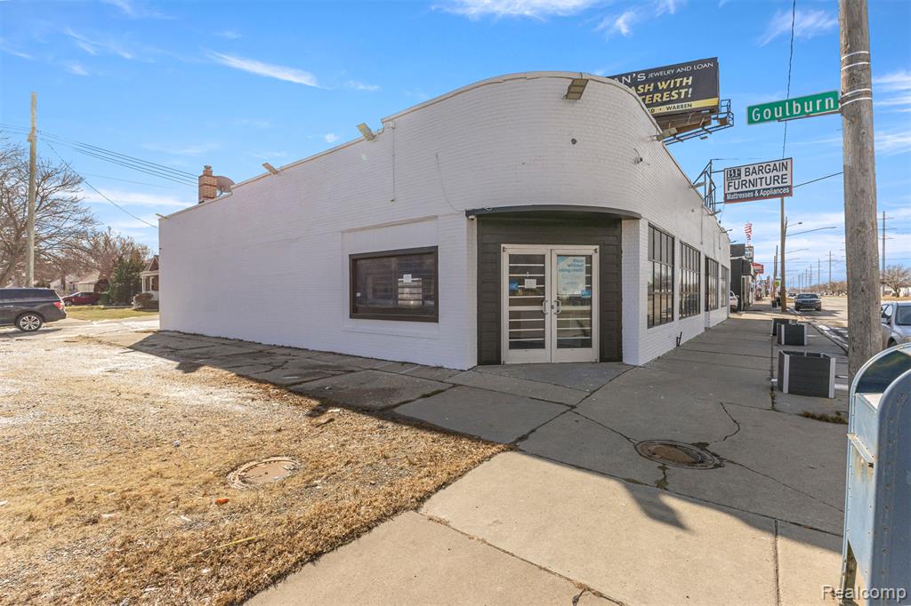 main property photo 3
