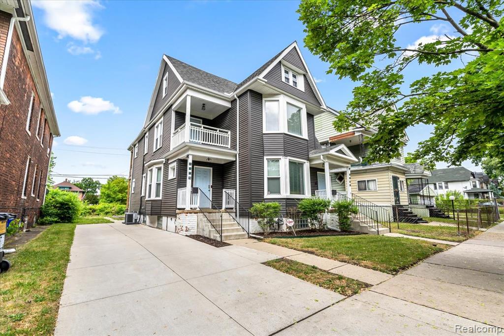 main property photo 30