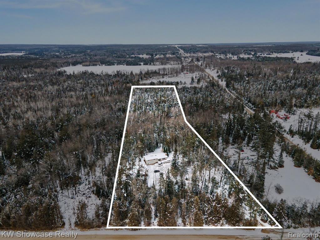 main property photo 36