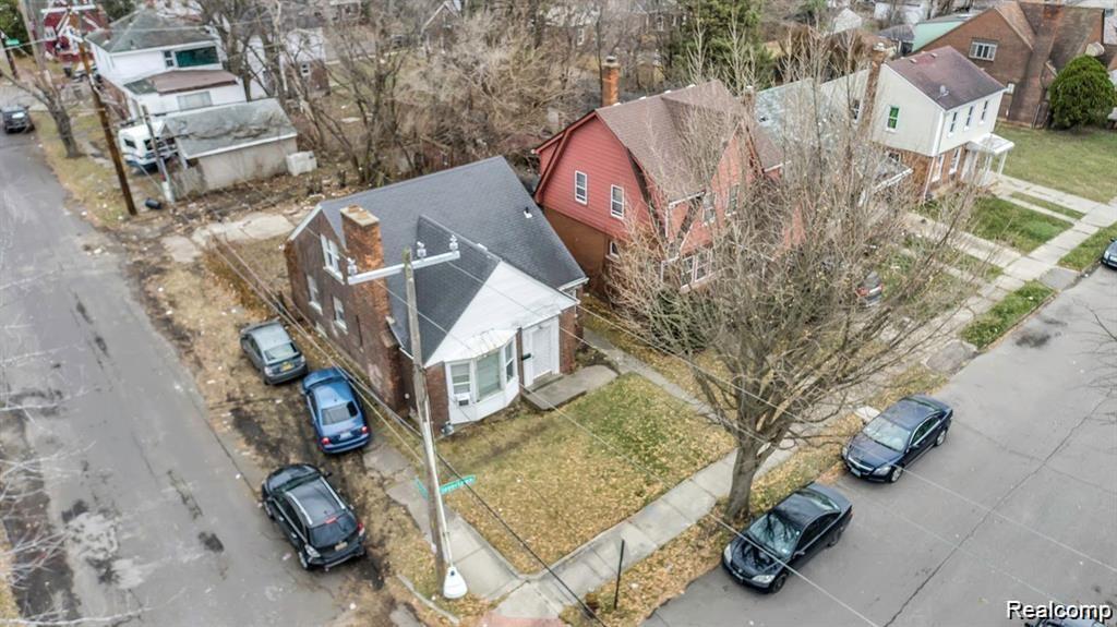 main property photo 6
