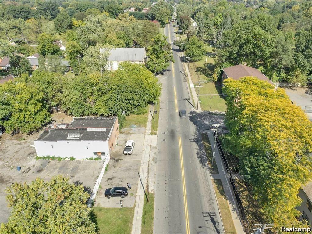 main property photo 6