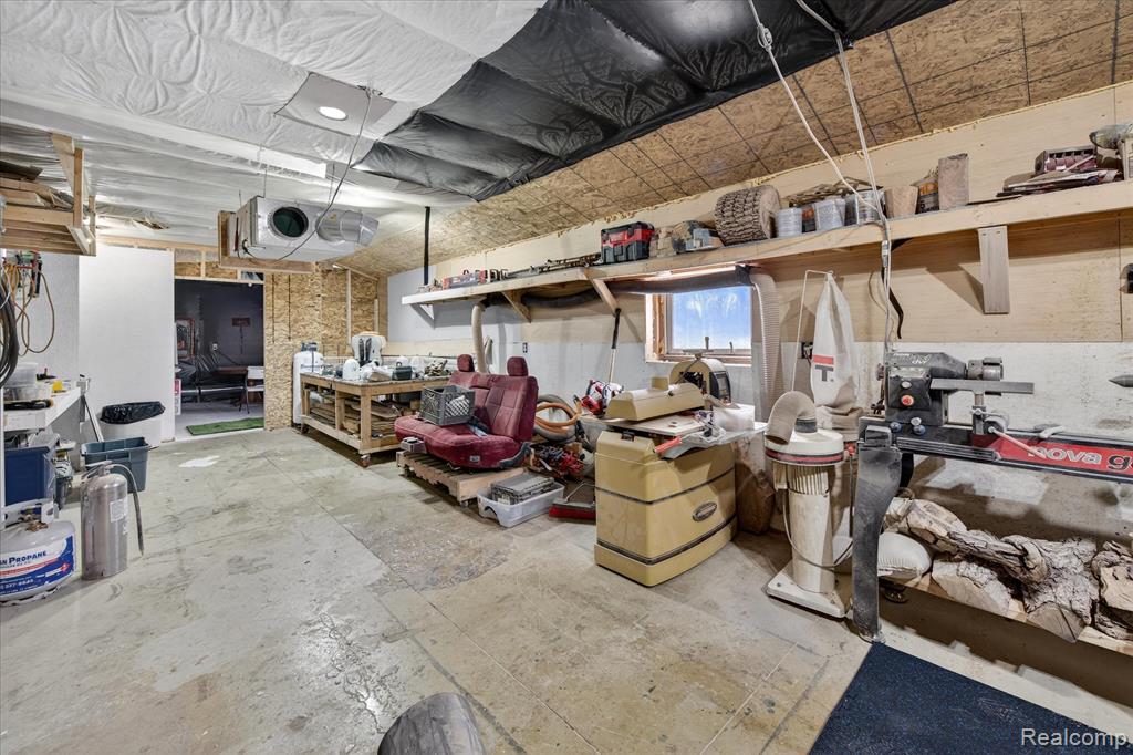 main property photo 79