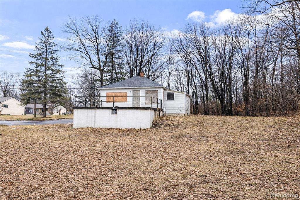 main property photo 7